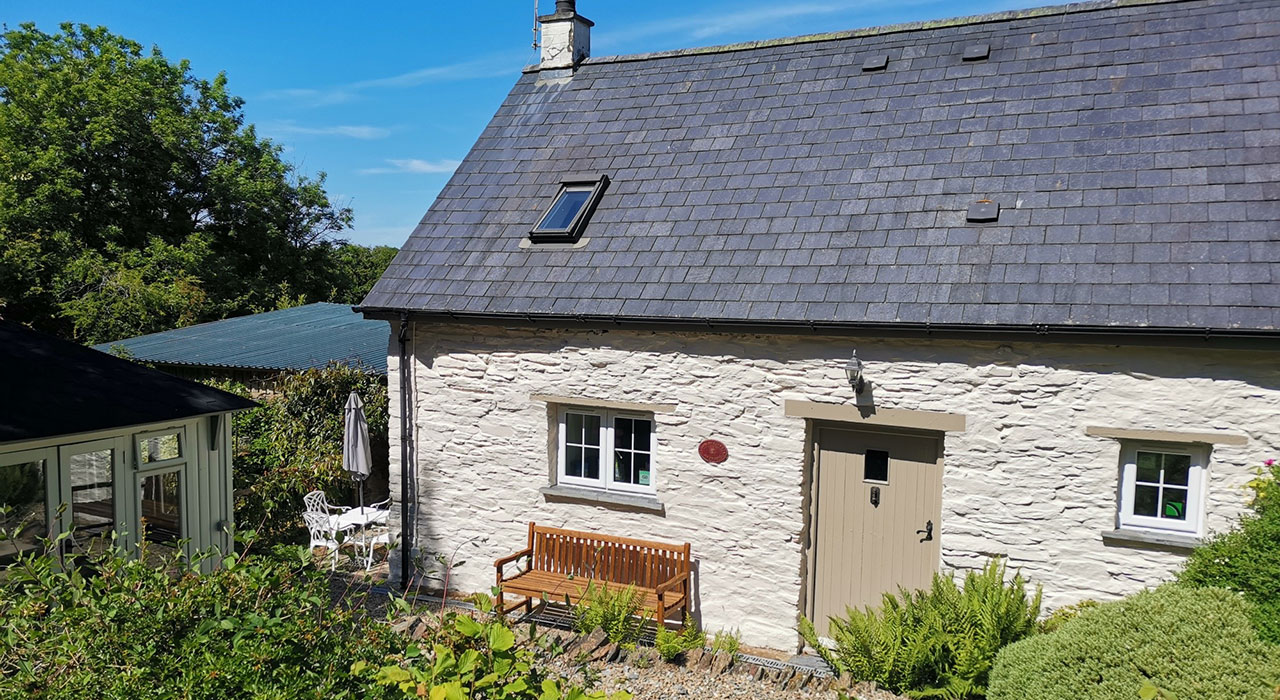 ECO & DOG FRIENDLY HOLIDAY COTTAGES